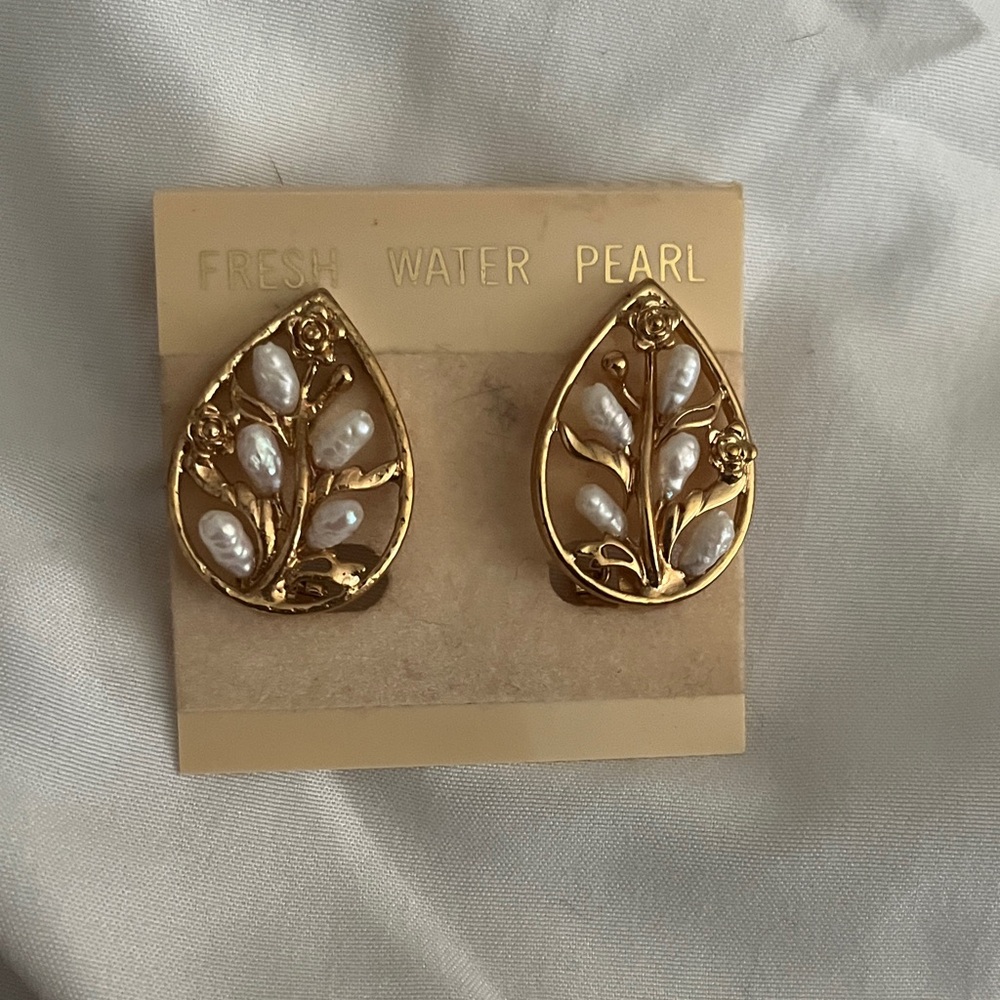 Gold and Pearl Teardrop Earrings